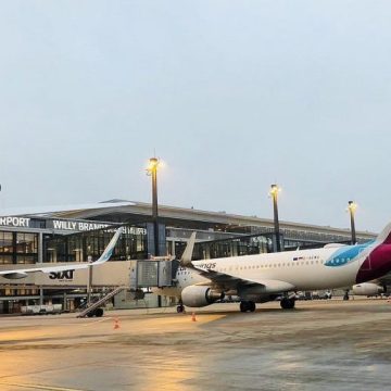 Budget airline Eurowings expects strong demand for new Dubai routes, CEO says