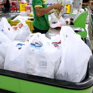 UAE: Single-use plastic bags banned in this emirate from January 1, 2024
