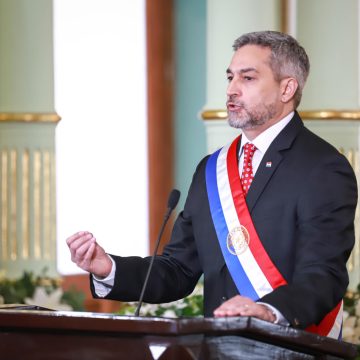 President of Paraguay receives UAE FM to discuss climate action