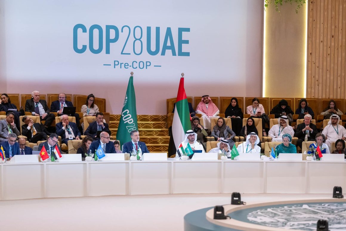 UAE President meets with heads of delegations at COP28