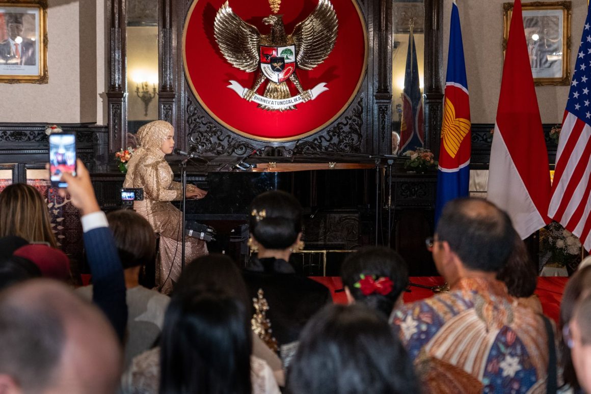 Minister of Justice attends Indonesian Embassy’s National Day celebration