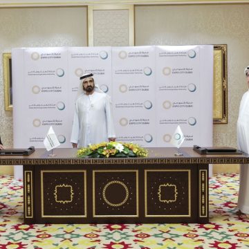 Mohammed bin Rashid witnesses signing of agreement between Expo City Dubai and Dubai Electricity and Water Authority