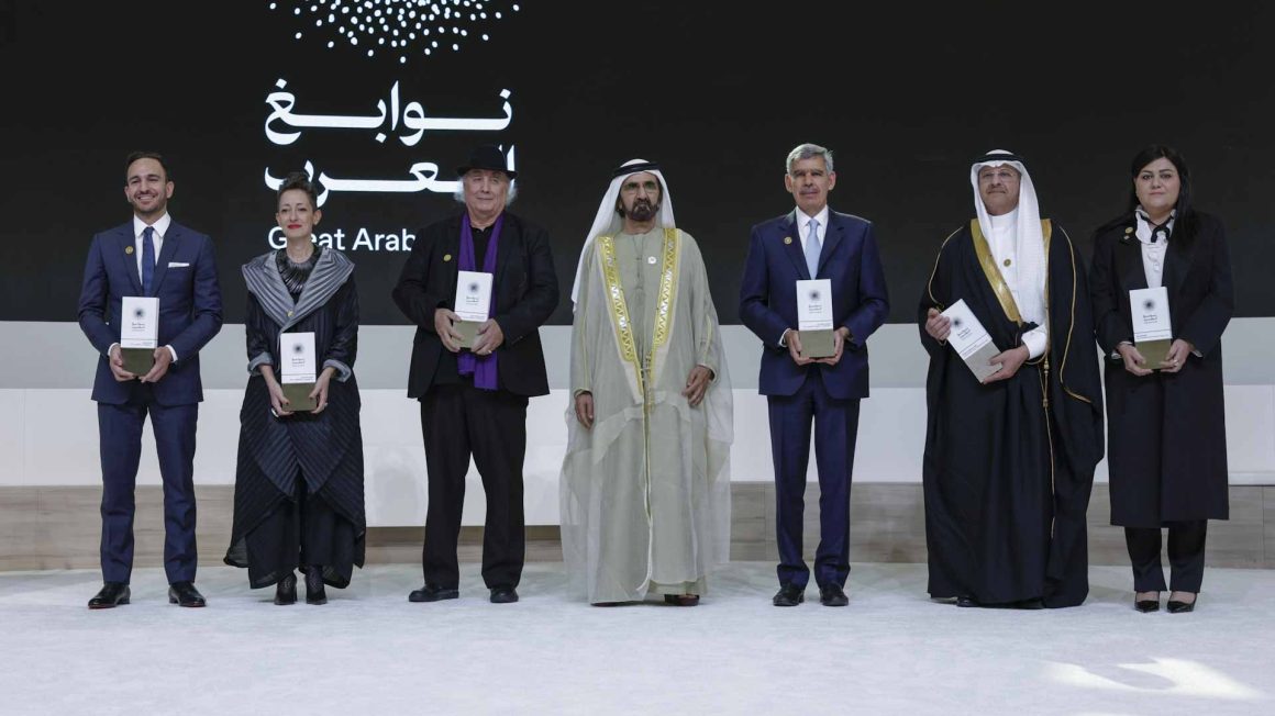 Mohammed bin Rashid honours winners of ‘Great Arab Minds’ Awards