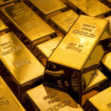 Gold holds steady on Thursday