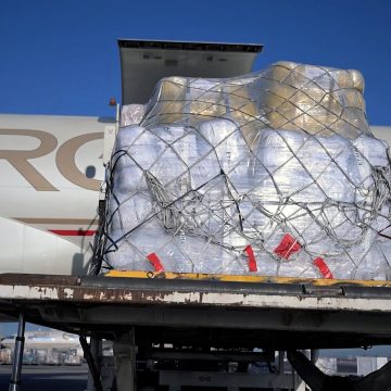 UAE dispatches plane carrying 55 tonnes of relief and medical aid to Ukraine