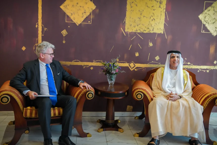 16v03tjb1k8169vpn RAK Ruler receives Ambassador of Estonia