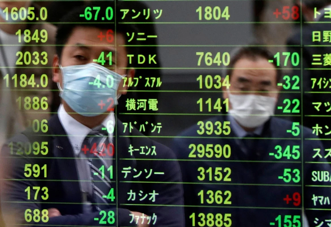 Tokyo stocks rise in morning