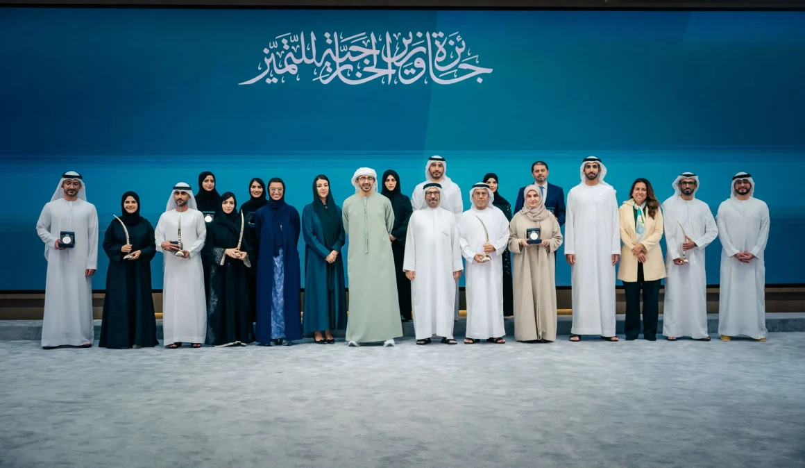 Abdullah bin Zayed honours winners of ‘Minister of Foreign Affairs Excellence Award’