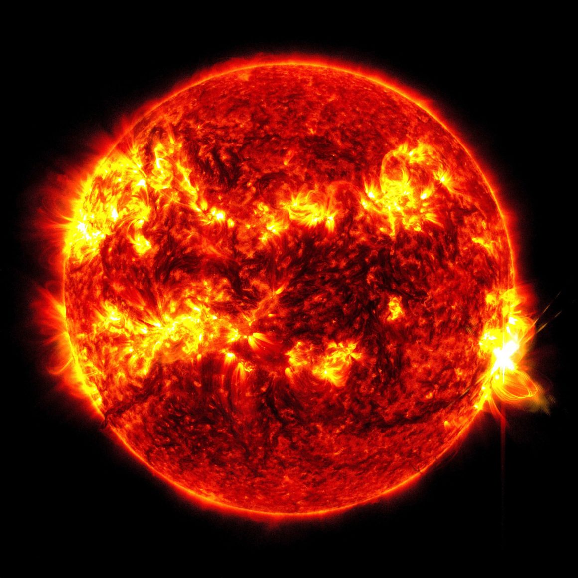 Sun shoots out biggest solar flare in almost 2 decades