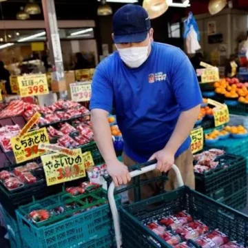 Japan’s real wages fall for record 25th straight month in April