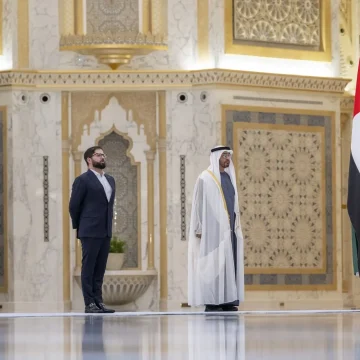 UAE President welcomes Chilean President in official ceremony at Qasr Al Watan