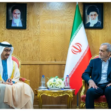 Iranian President receives Abdullah bin Zayed in Tehran