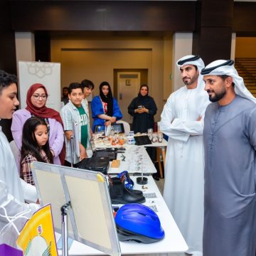 Abdulaziz Al Nuaimi visits the ‘Young Trader’ exhibition, commends startups and innovation among youth