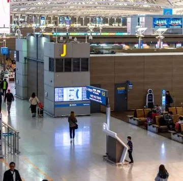 Korea records 19.9% jump in international passengers in Jul-Aug