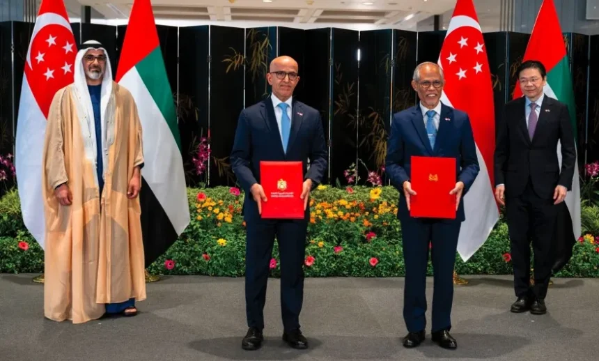 Crown Prince of Abu Dhabi, Prime Minister of Singapore witness MoU exchanges