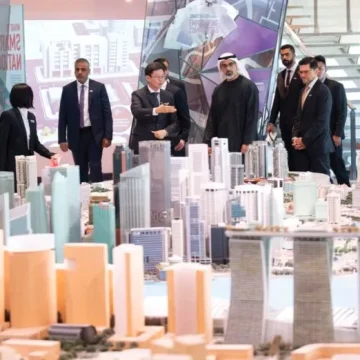 Crown Prince of Abu Dhabi visits Singapore City Gallery