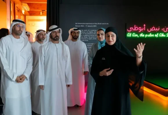 Khalifa bin Tahnoon bin Mohammed visits Traditional Handicrafts Festival