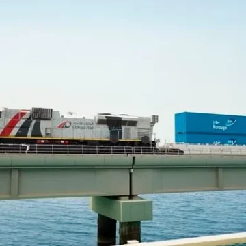 Borouge transports over 700,000 tonnes of products in first year of Etihad Rail agreement