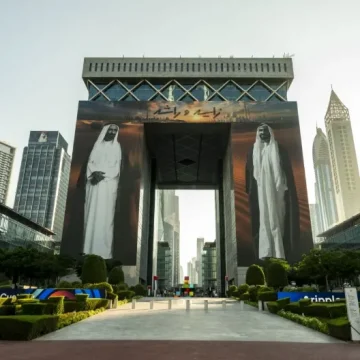 Brand Dubai unveils special artwork at DIFC Gate as part of #ZayedAndRashid campaign