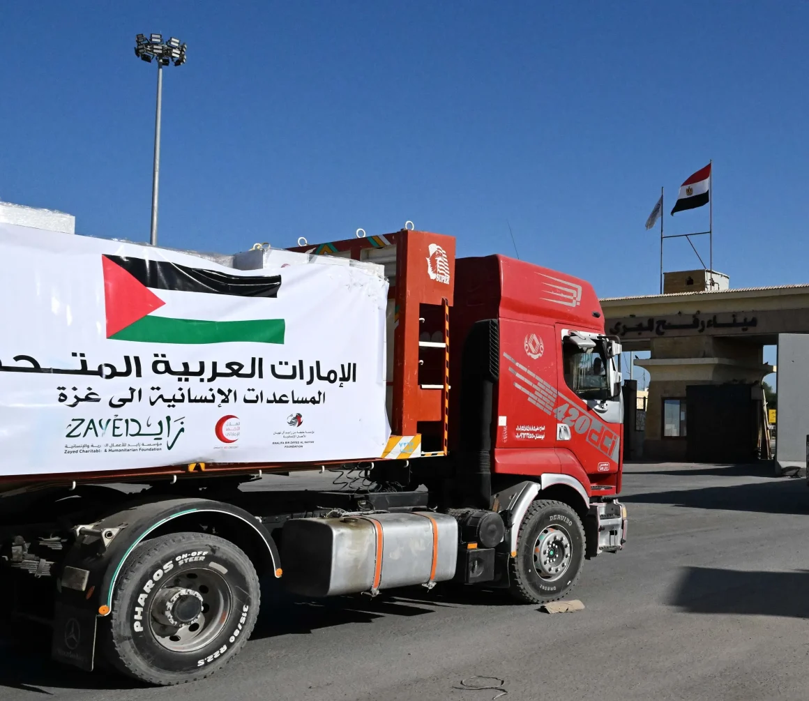 Four Emirati aid convoys arrive in Gaza